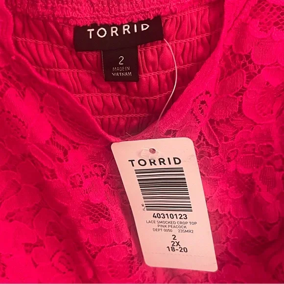 Torrid Plus Size Hot Pink Lace Smocked Crop Top NWT Size 2 - Picture 6 of 7
